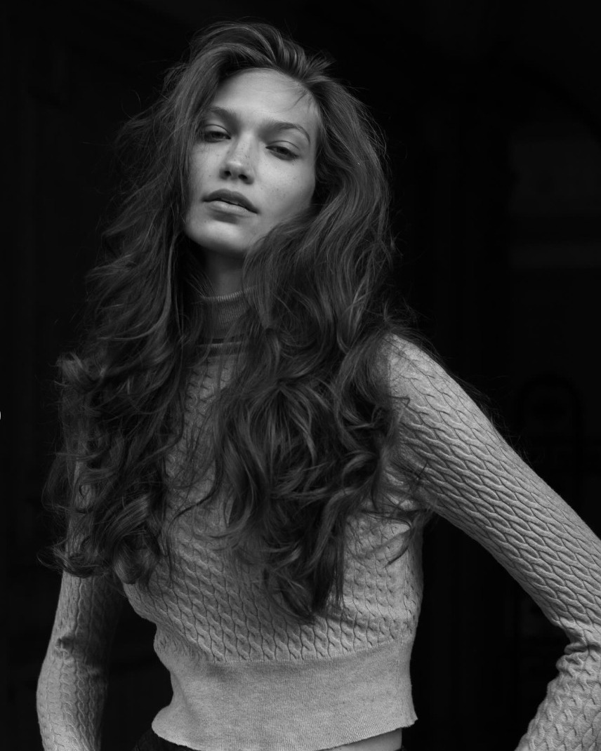 Hello November ππ Welcoming sweater weather with open arms. Barbizon Cleveland grad @alexabeverly123 for @extroparrucchierimilano shot by @marcellomanca