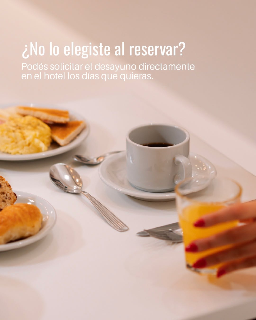 Las mañanas también forman parte de una buena estadía.Por eso, además de elegir la habitación ideal, también podés decidir cómo querés empezar el día.Descubrí todas nuestras opciones y reservá desde la web con la mejor tarifa disponible.