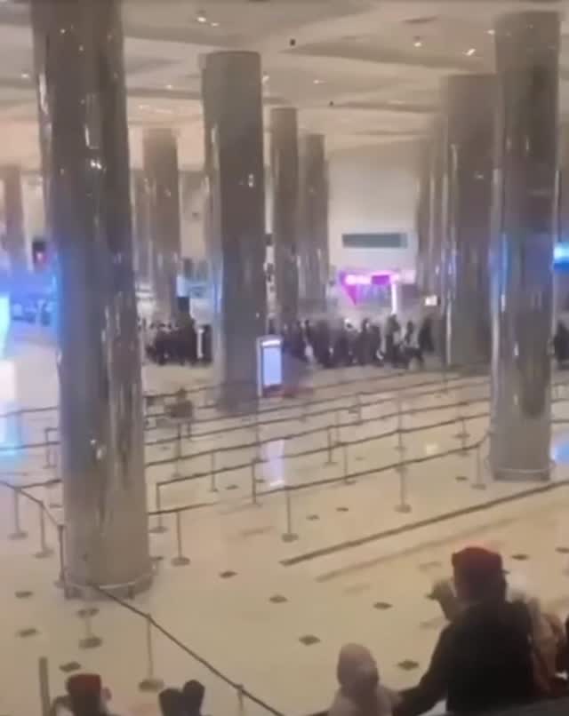 Dubai international airport a few minutes ago #dubai #airport #i̇ran #israel #usa Dubai international airport a few minutes ago #dubai #airport #i̇ran #israel #usa
