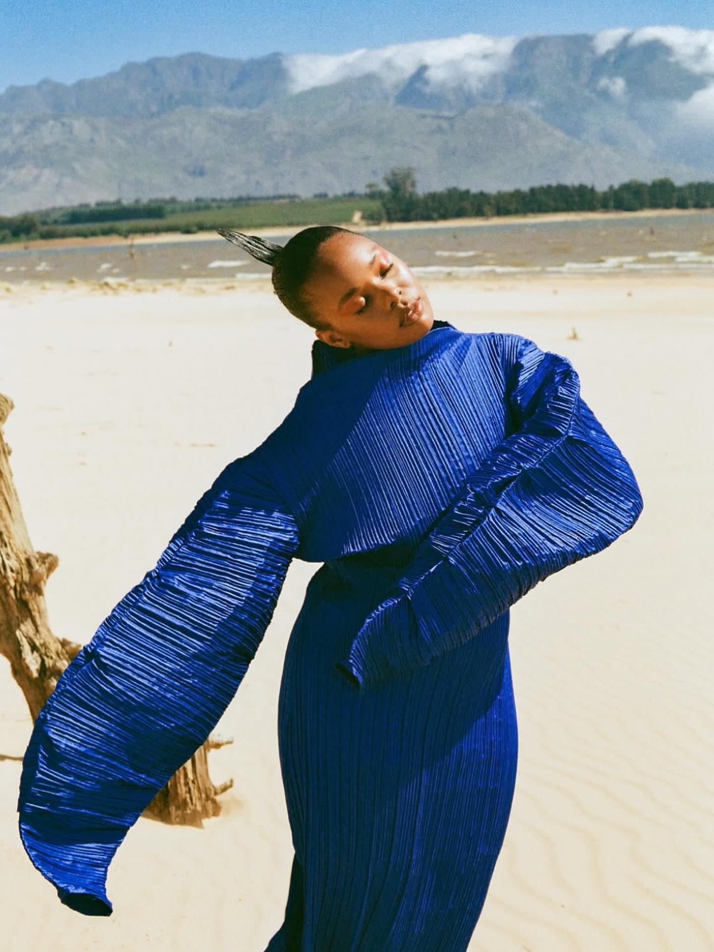 One with the wind π¬οΈπ Barbizon PA grad @candicesabiduria for @truelovemagazine