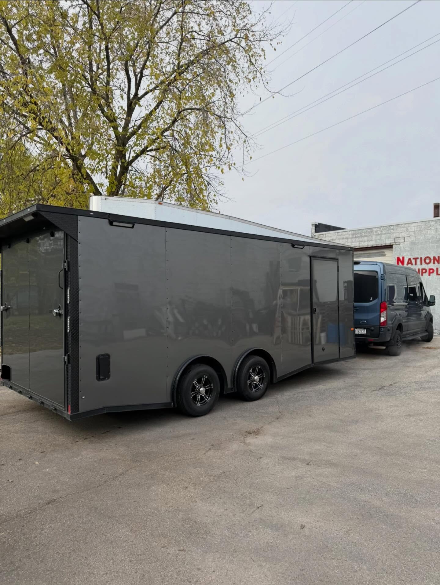 We took this trailer from standard white to a custom Gloss Graphite Metallic you won’t miss on the road. Every bolt was removed and painted black for a clean, cohesive look, then topped off with a ceramic coating for long term protection.Reach out to get your project on the books!#vinylwrap #ᴄᴇʀᴀᴍɪᴄᴄᴏᴀᴛɪɴɢ #worktrailer #greenbaywi #santanasvinylgarage