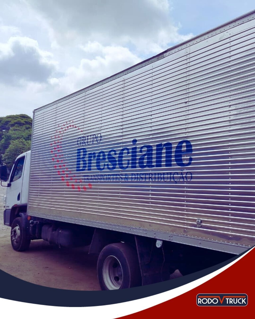 Mais um baú alumínio do Grupo Bresciane padronizado e levando nosso DNA. Destaque, visibilidade e fortalecimento da marca.
Que tal padronizar seu implemento ou frota com a gente? Basta nos chamar pelo link na Bio.
Seguimos com força total!
#RodovTruck #BaúAlumínio #PadronizaçãoDeFrota
