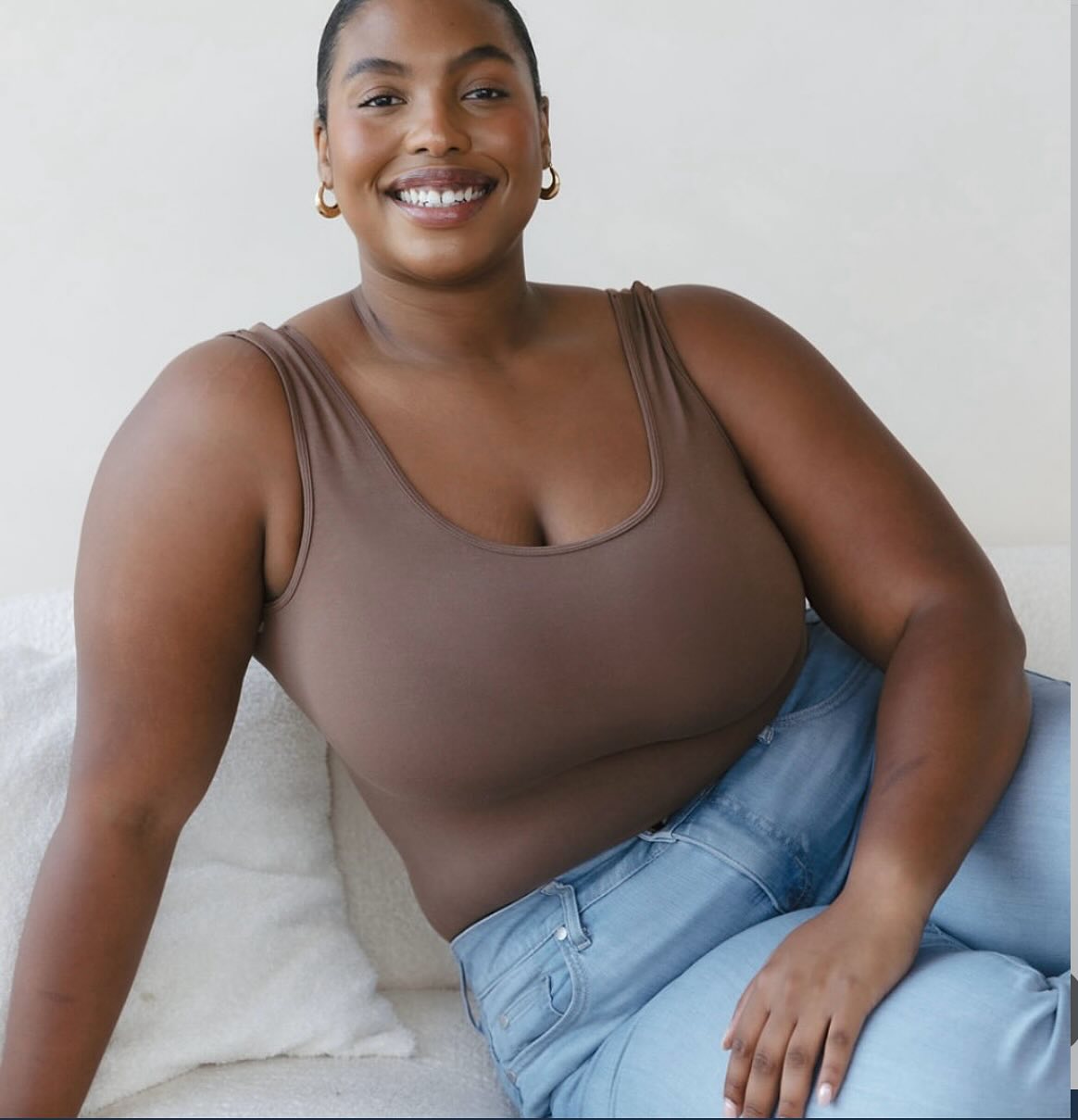 Basics never miss 🤎 Barbizon Greenville grad @allyson_the_slayyqueen_ for @my_elietian