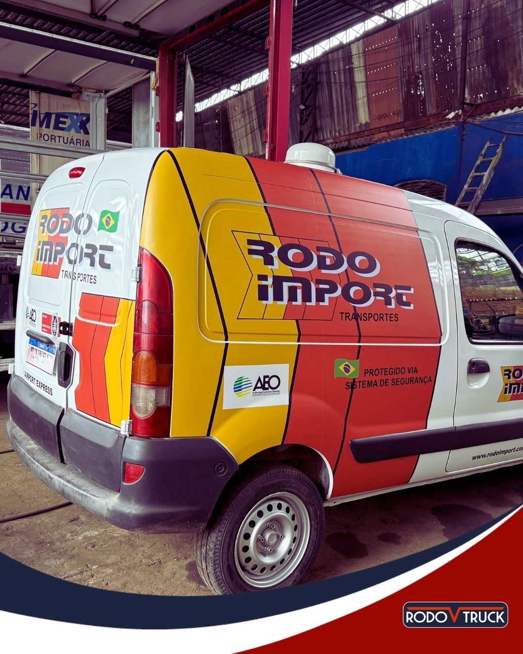 Quer padronizar sua frota?
Só falar conosco que realizamos adesivação, impressão digital, pintura e tudo o que for necessário no seu projeto. Proteção do veículo e valorização da sua marca.
Basta nos chamar via Link da Bio ou no Direct.
#RodovTruck #PadronizaçãoDeFrota #AdesivaçãoCompleta